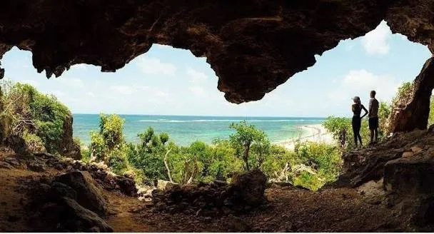 Two Foot Bay caves