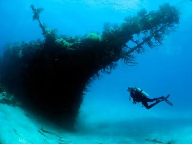 Western reefs and shipwrecks