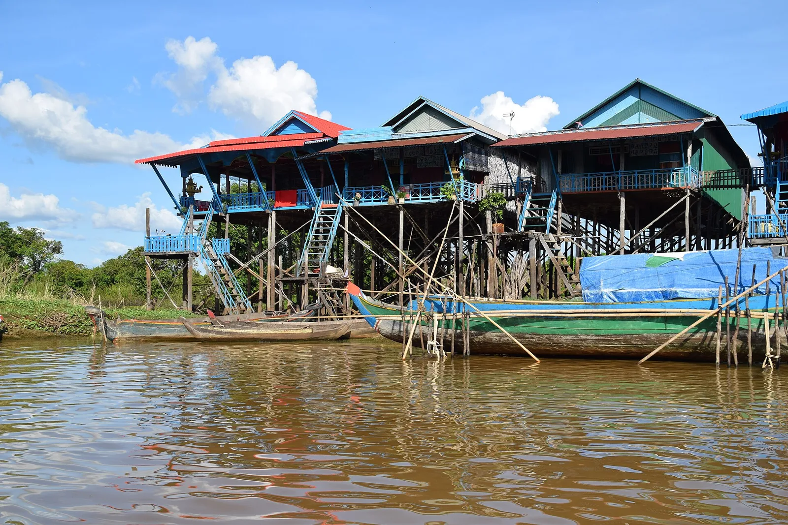 Kampong Phluk and Tonlé Sap, Cambodia