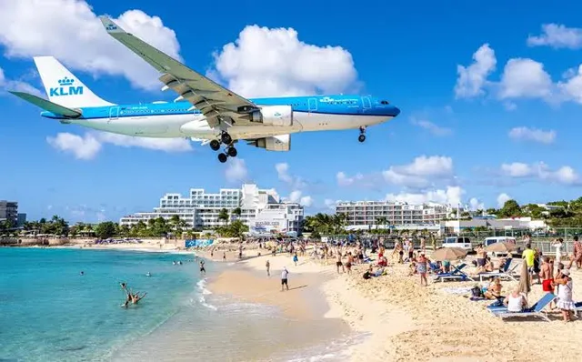 Maho and western beaches