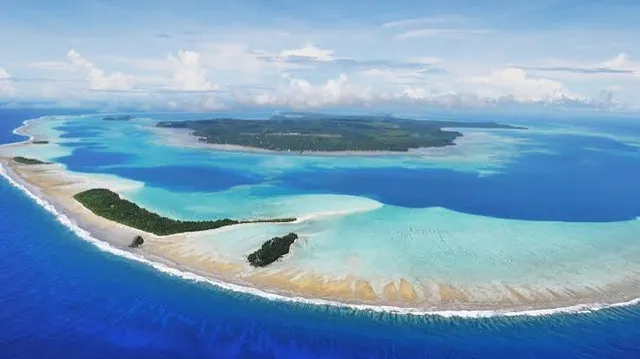 Wallis lagoon islets