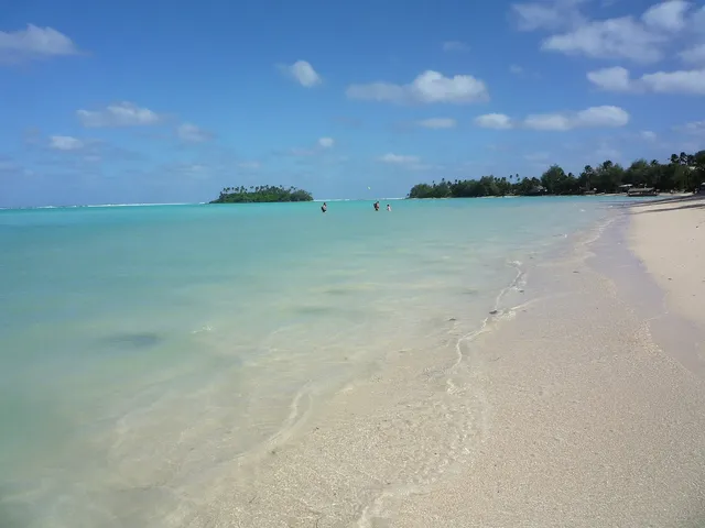 Muri Beach and lagoon