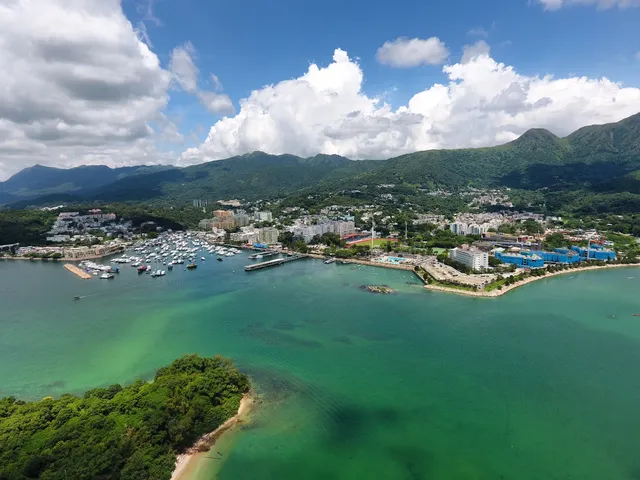 Sai Kung town and High Island