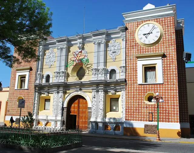 Tlaxcala City and Cacaxtla