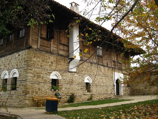 Arbanasi and Gorna Oryahovitsa