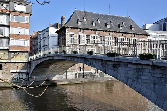 Namur