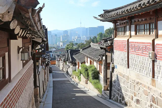 Seoul palaces and Bukchon