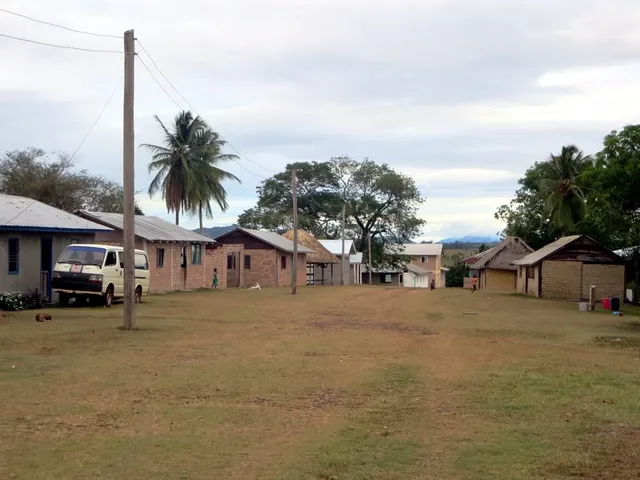 Annai and North Rupununi forest edge