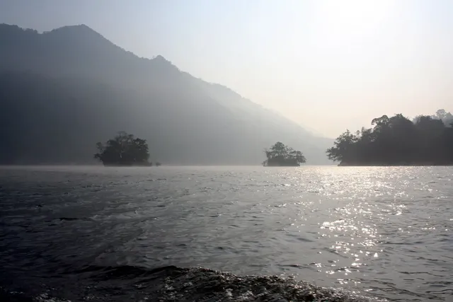 Ba Be Lake and Bac Kan