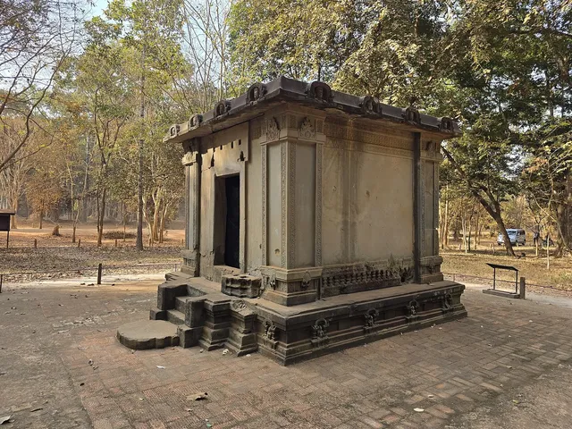 Sambor Prei Kuk and Kampong Thom