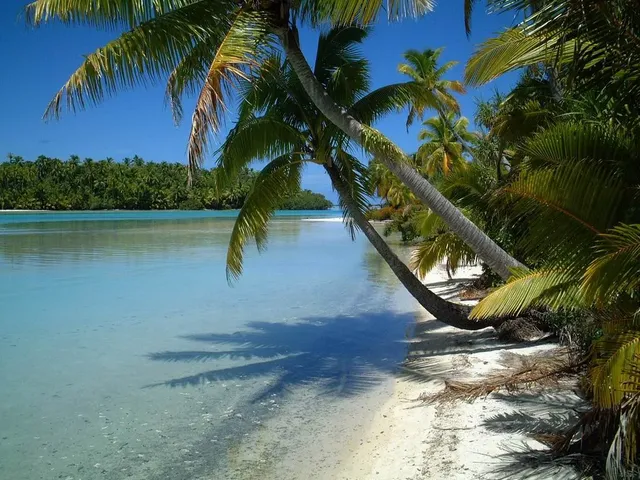 Arutanga and Aitutaki