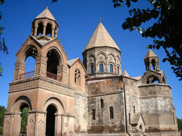Armenia and Filandia