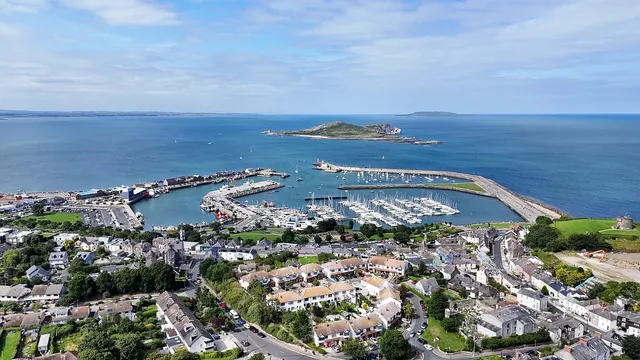 Howth and Dún Laoghaire