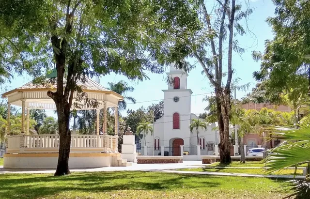 Dajabón and inland northwest