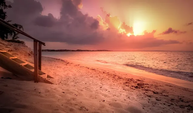 Grace Bay and The Bight