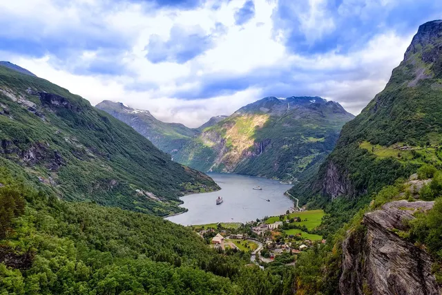 Geiranger and Loen