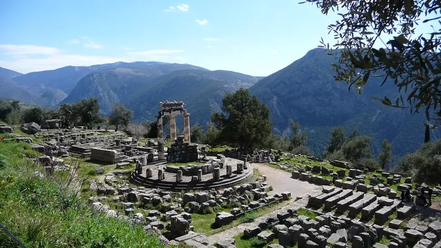 Delphi and Arachova